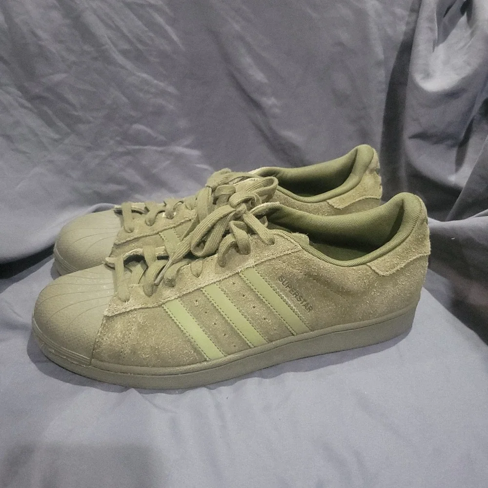 Adidas Superstar Green Suede Low Top Sneakers Lace Up Rubber Sole Size 11